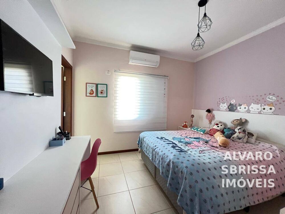 Chácara, 4 quartos, 2200 m² - Foto 5