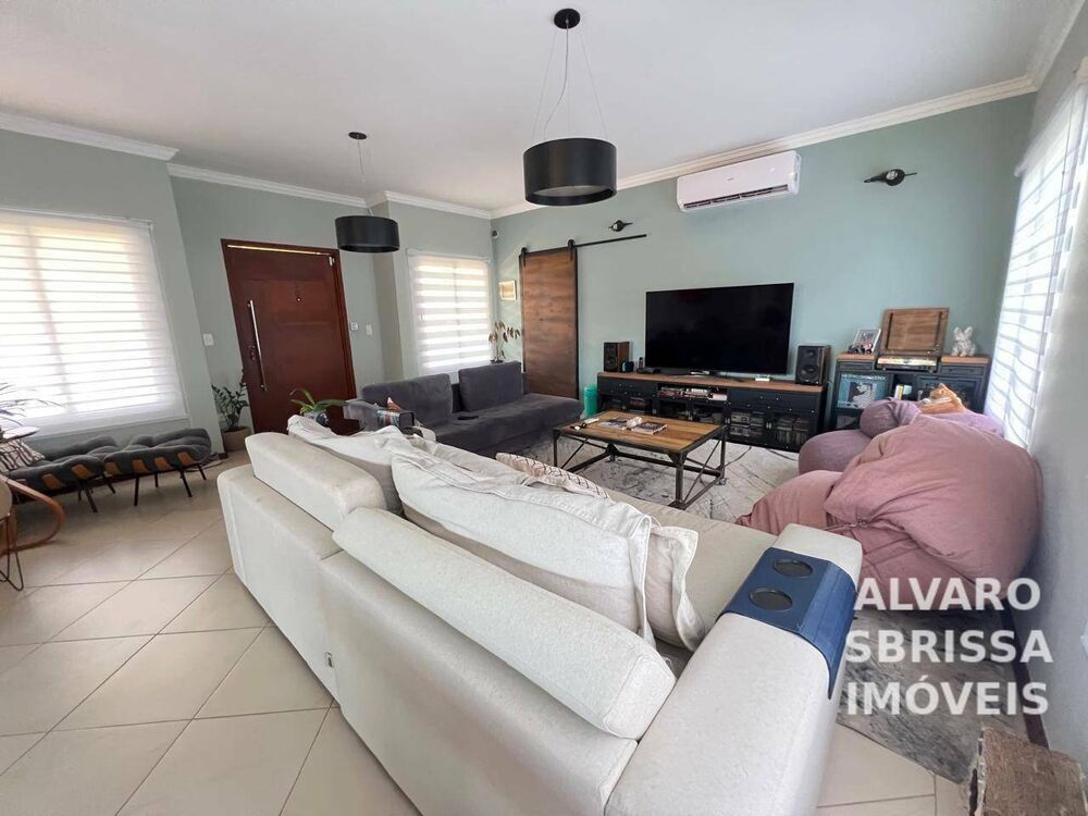 Chácara, 4 quartos, 2200 m² - Foto 2