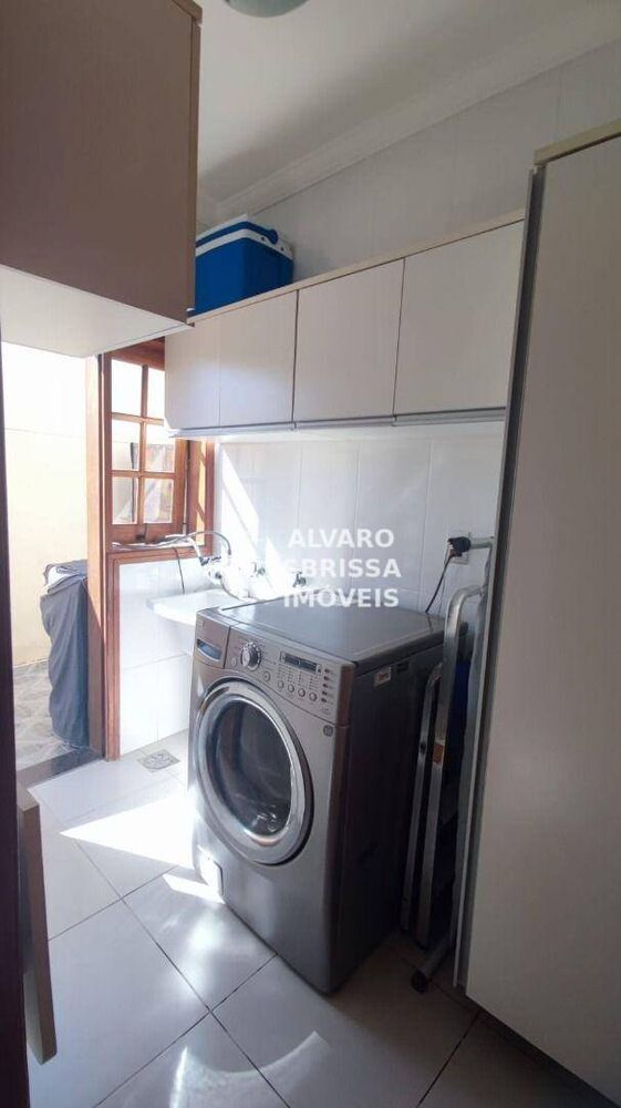 Casa, 3 quartos, 160 m² - Foto 2