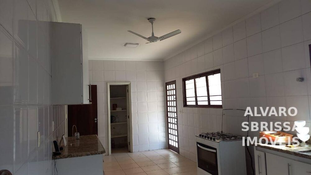 Casa, 3 quartos, 300 m² - Foto 2