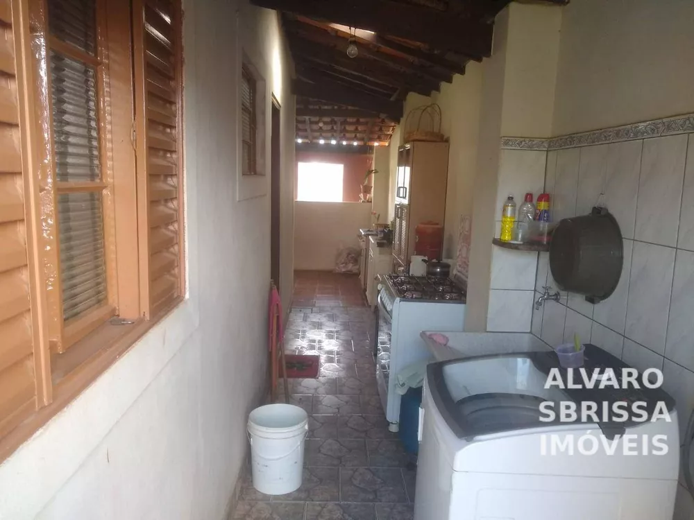 Chácara à venda com 2 quartos, 120m² - Foto 4