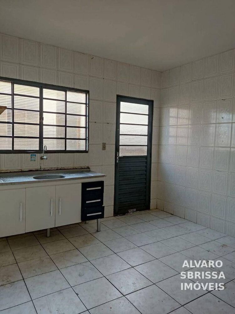 Casa, 2 quartos, 155 m² - Foto 1