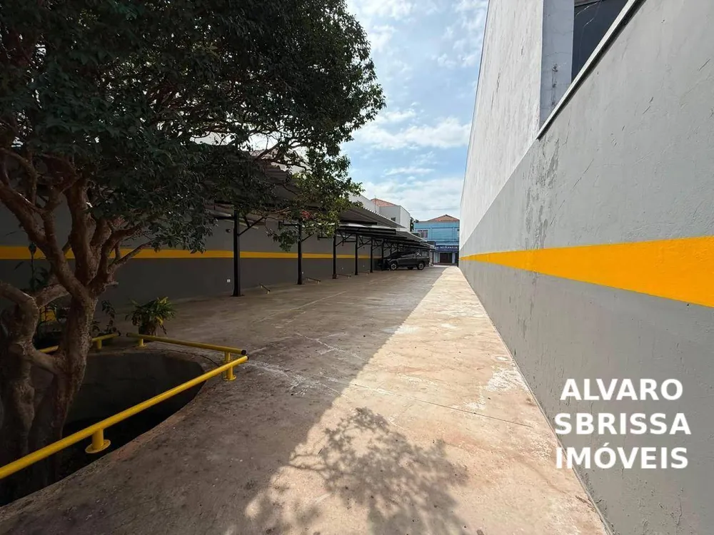 Box-Garagem, 400 m² - Foto 3
