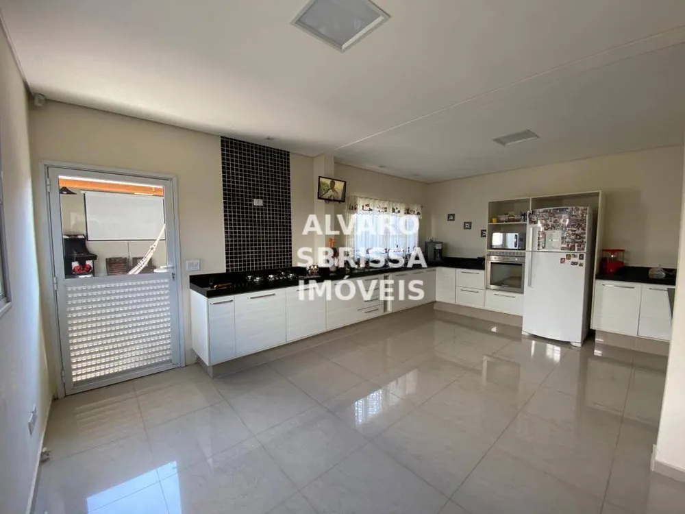 Casa, 3 quartos, 260 m² - Foto 5