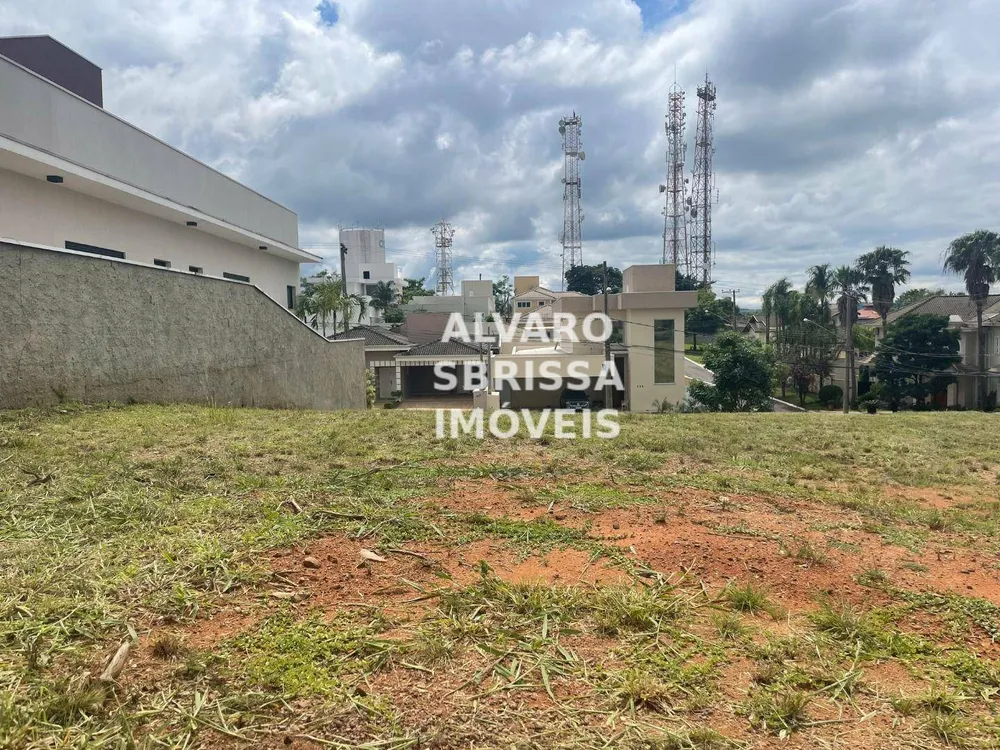Loteamento e Condomínio, 600 m² - Foto 1
