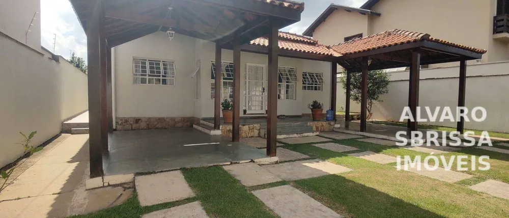 Casa, 3 quartos, 255 m² - Foto 1