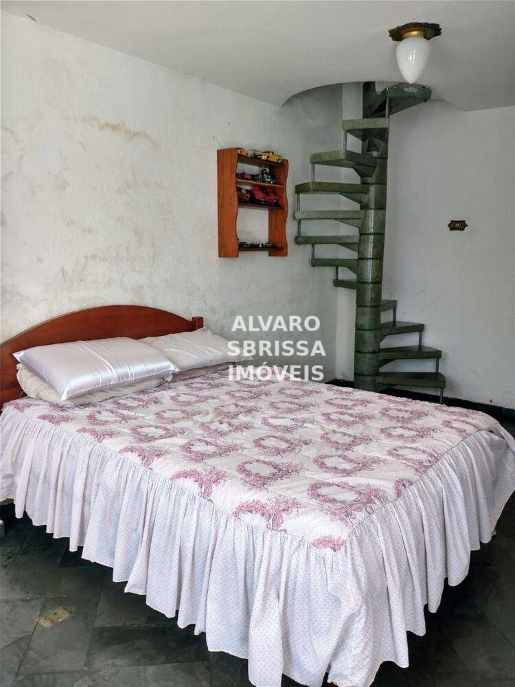 Casa, 3 quartos, 223 m² - Foto 1