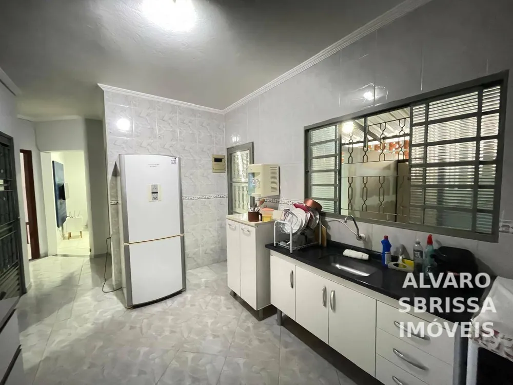Casa, 4 quartos, 247 m² - Foto 4