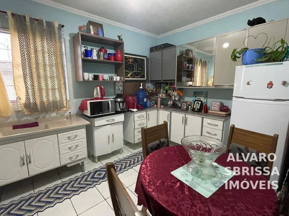 Casa, 4 quartos, 247 m² - Foto 1