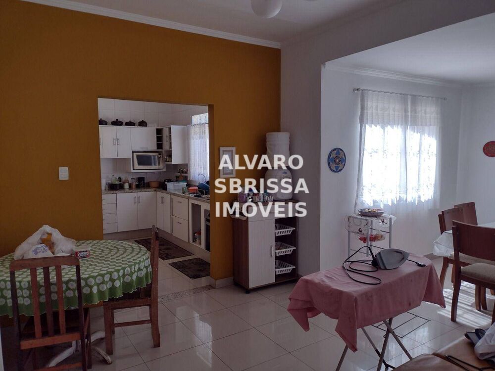 Casa à venda com 4 quartos, 147m² - Foto 4