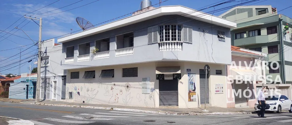Casa, 4 quartos, 380 m² - Foto 1