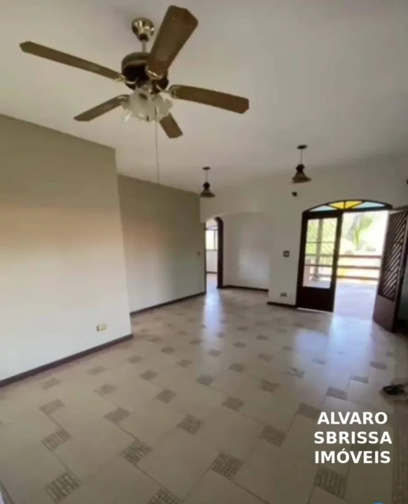 Chácara, 3 quartos, 2519 m² - Foto 11