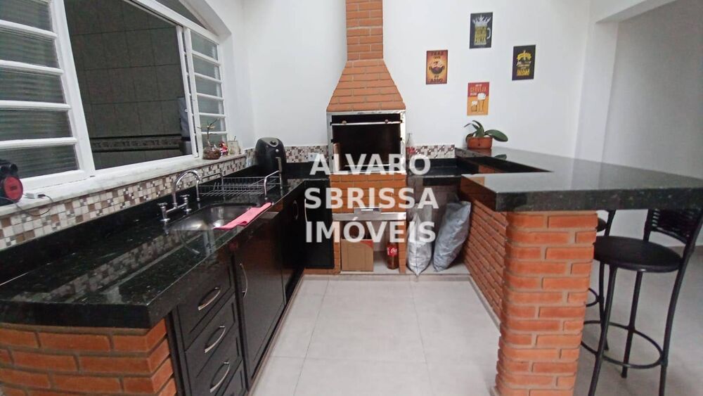 Casa, 3 quartos, 158 m² - Foto 1