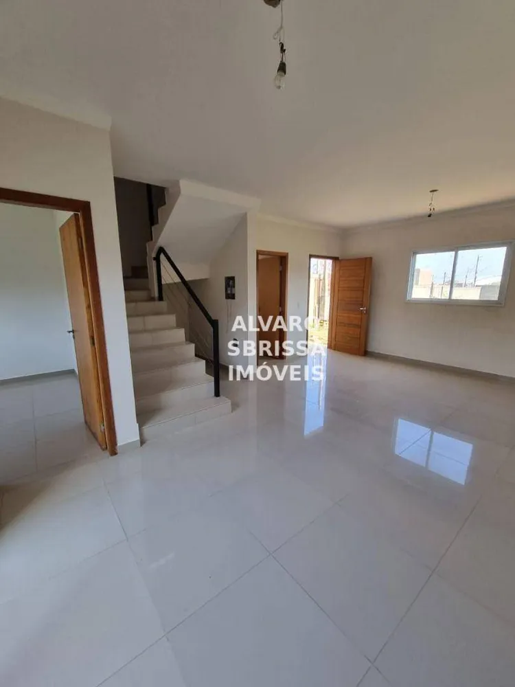 Casa, 3 quartos, 88 m² - Foto 1
