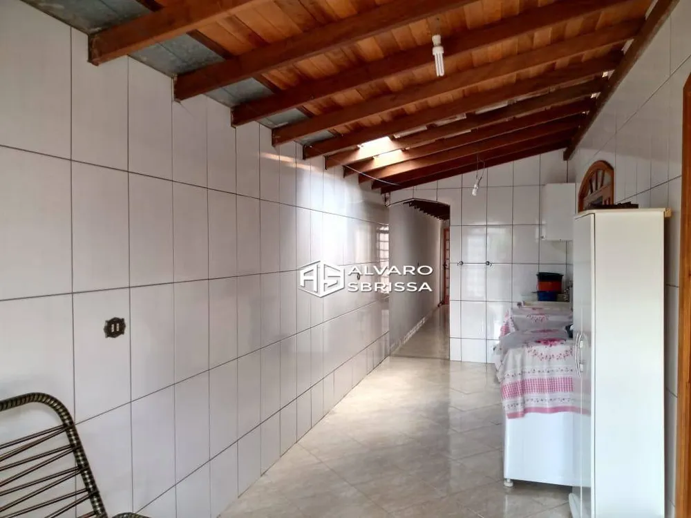 Chácara, 3 quartos, 1000 m² - Foto 2