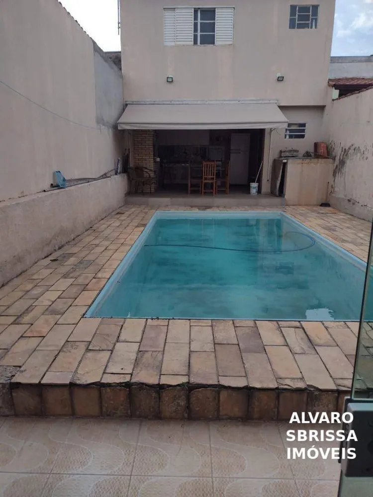 Casa, 4 quartos, 171 m² - Foto 1