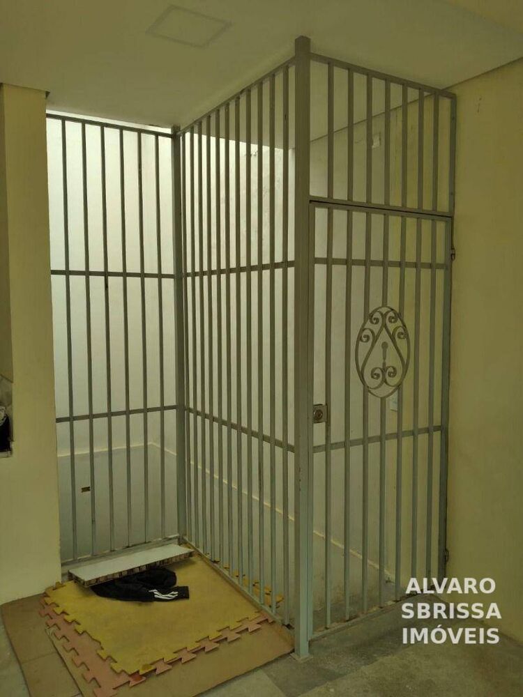Casa à venda com 1 quarto, 153m² - Foto 2