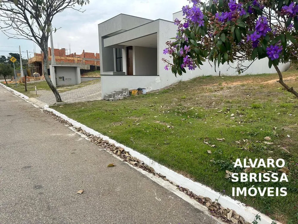 Loteamento e Condomínio, 250 m² - Foto 1