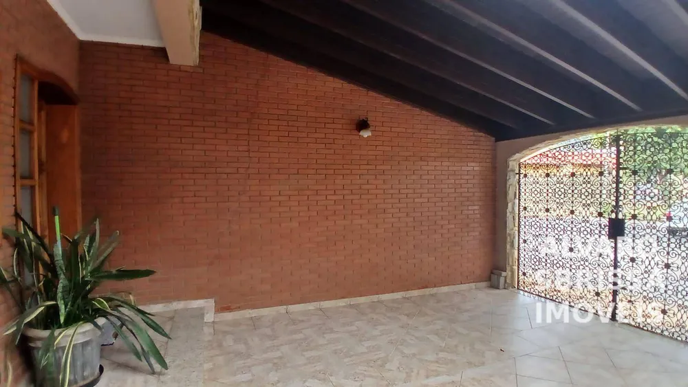 Casa, 3 quartos, 216 m² - Foto 2