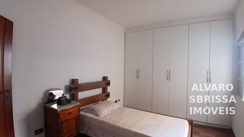 Casa, 3 quartos, 216 m² - Foto 4