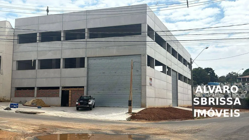 Depósito-Galpão, 940 m² - Foto 1