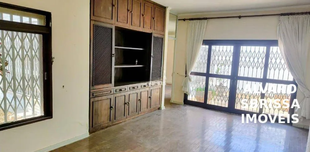 Casa, 5 quartos, 389 m² - Foto 1