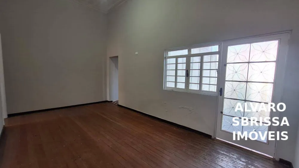 Casa, 3 quartos, 219 m² - Foto 1