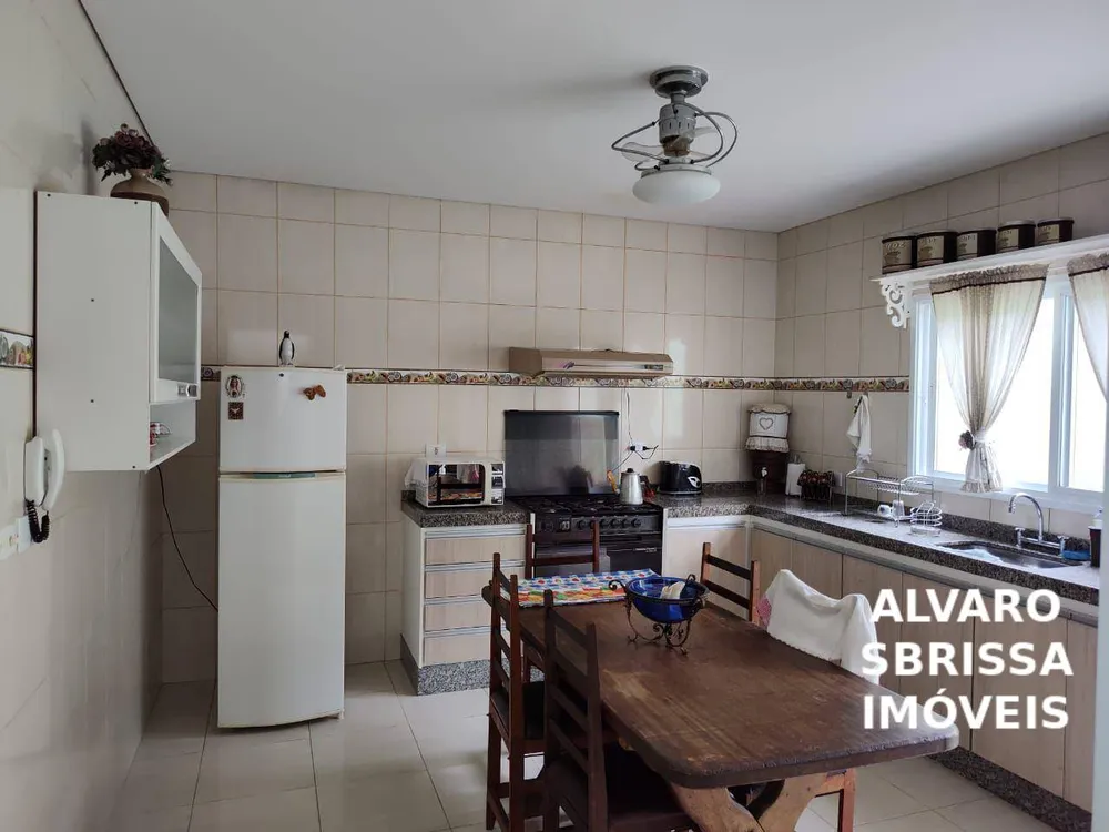 Casa, 3 quartos, 207 m² - Foto 6