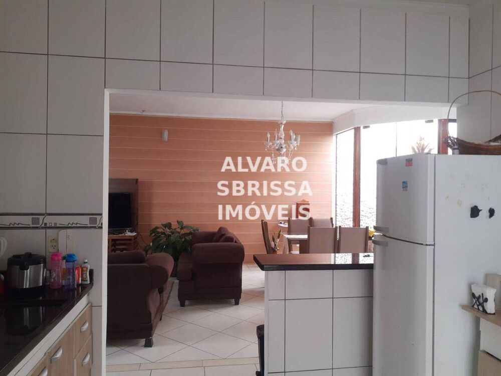 Casa, 3 quartos, 200 m² - Foto 2