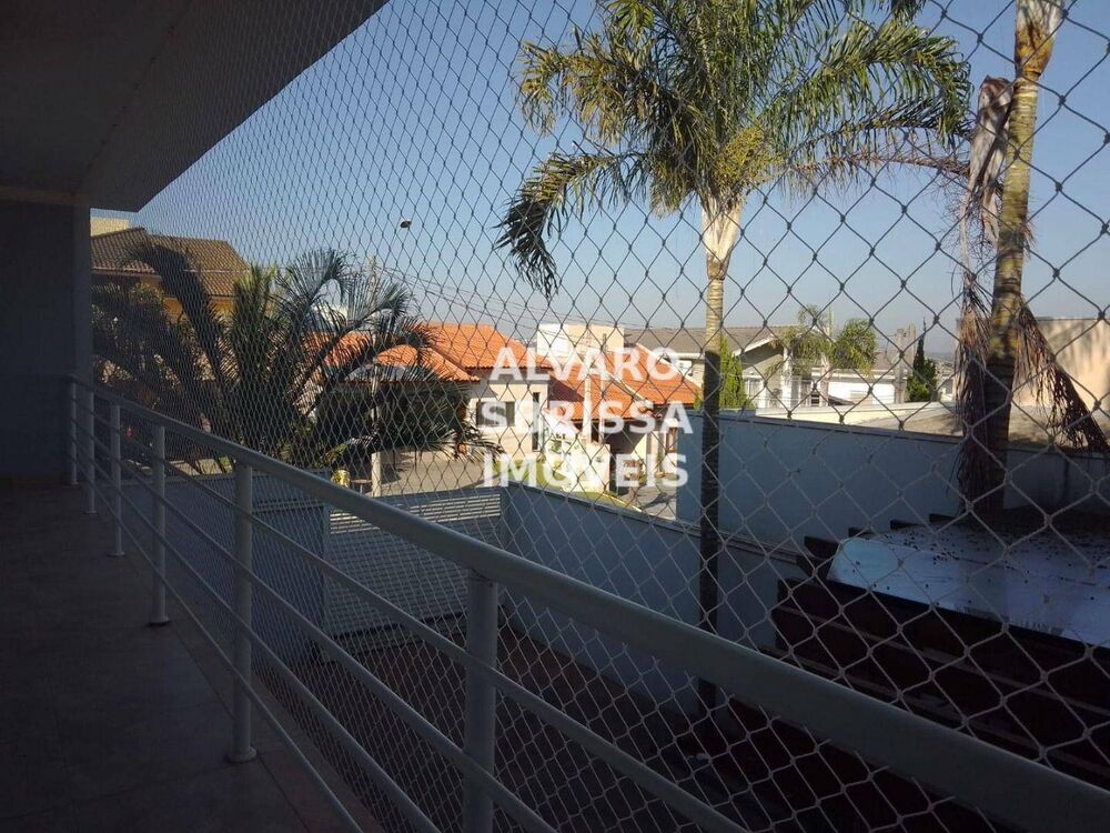 Casa de Condomínio à venda com 3 quartos, 243m² - Foto 2