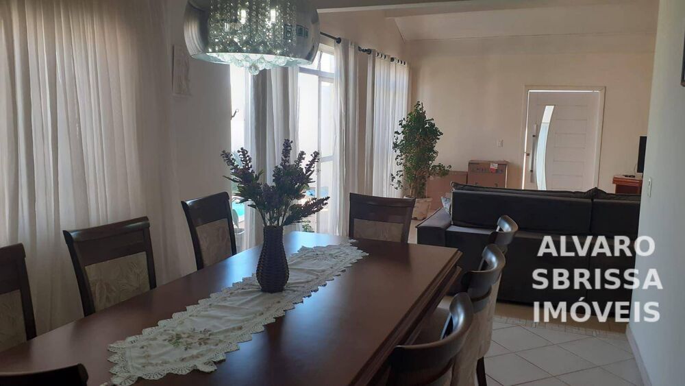 Casa, 3 quartos, 259 m² - Foto 6