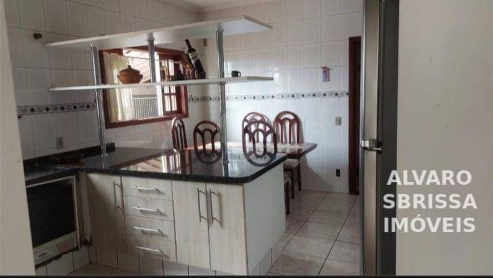 Casa, 3 quartos, 259 m² - Foto 10