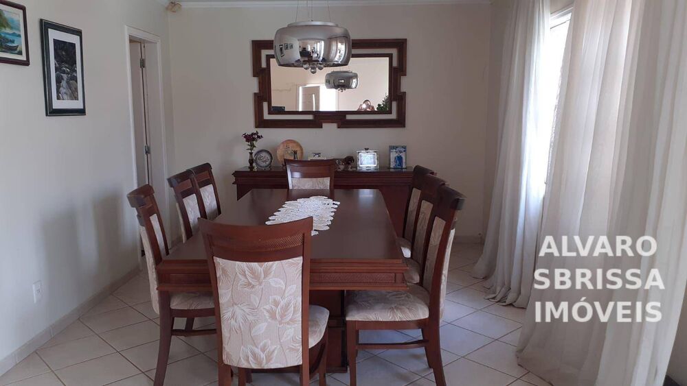 Casa, 3 quartos, 259 m² - Foto 3