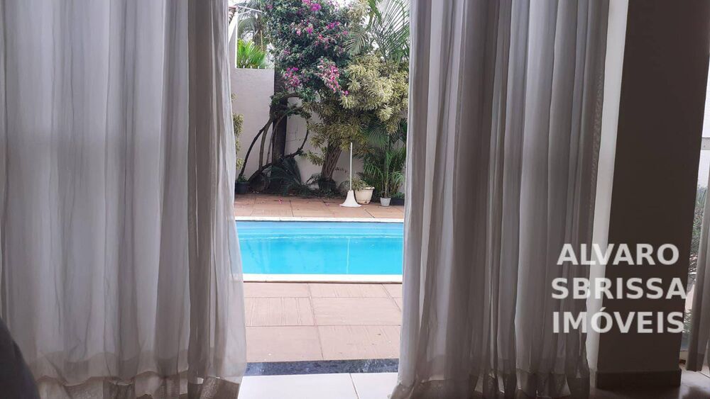 Casa, 3 quartos, 259 m² - Foto 15
