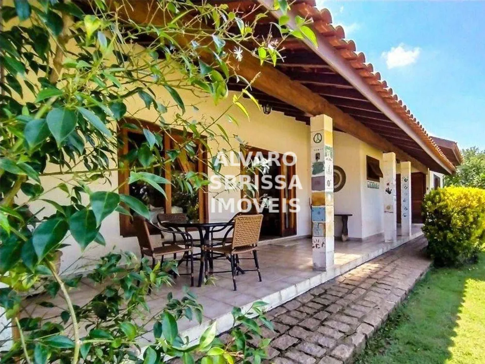 Chácara, 3 quartos, 2173 m² - Foto 1