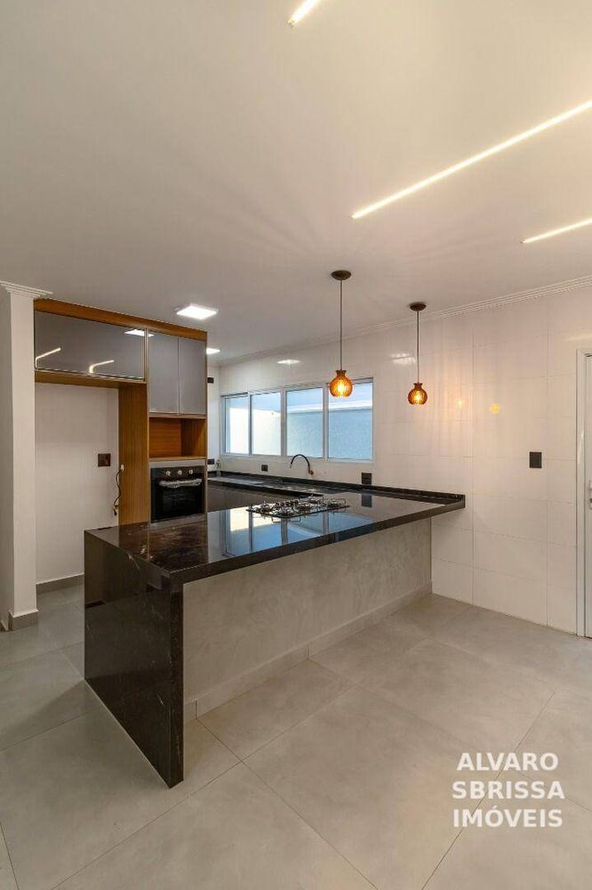 Casa de Condomínio à venda com 3 quartos, 246m² - Foto 3