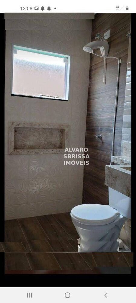 Casa à venda com 2 quartos, 70m² - Foto 4