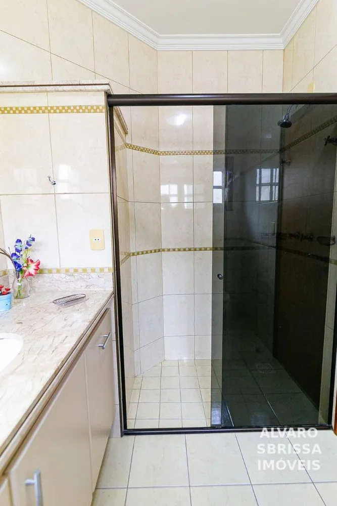 Casa, 4 quartos, 275 m² - Foto 15