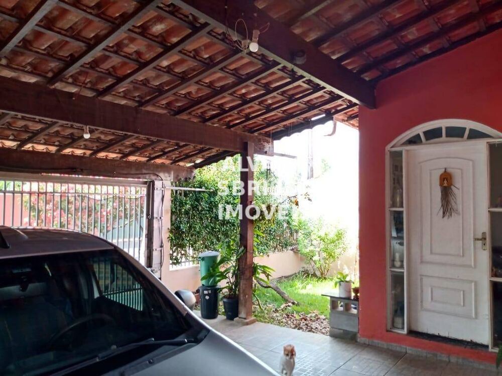 Casa, 4 quartos, 176 m² - Foto 1