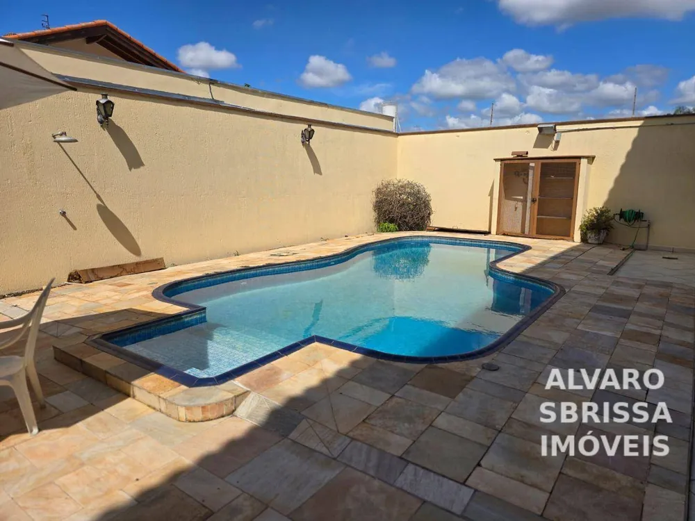 Casa, 3 quartos, 380 m² - Foto 1