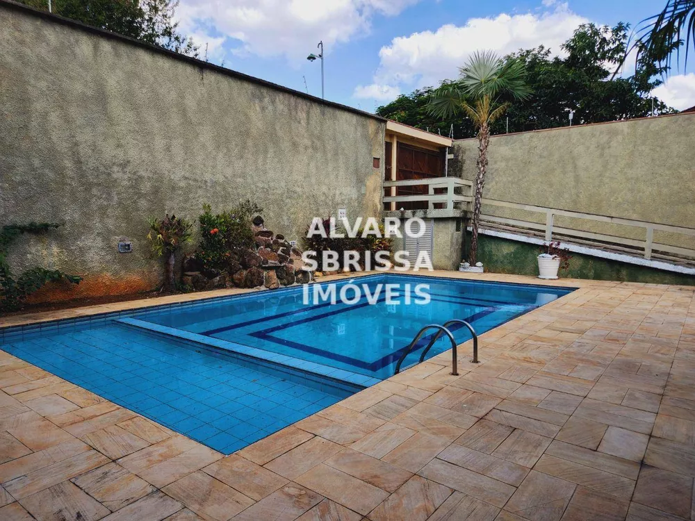 Casa, 3 quartos, 401 m² - Foto 1