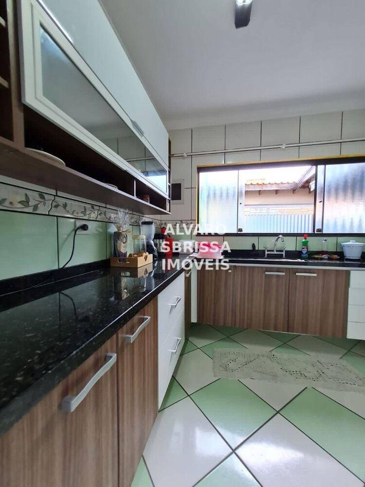 Casa, 3 quartos, 122 m² - Foto 2