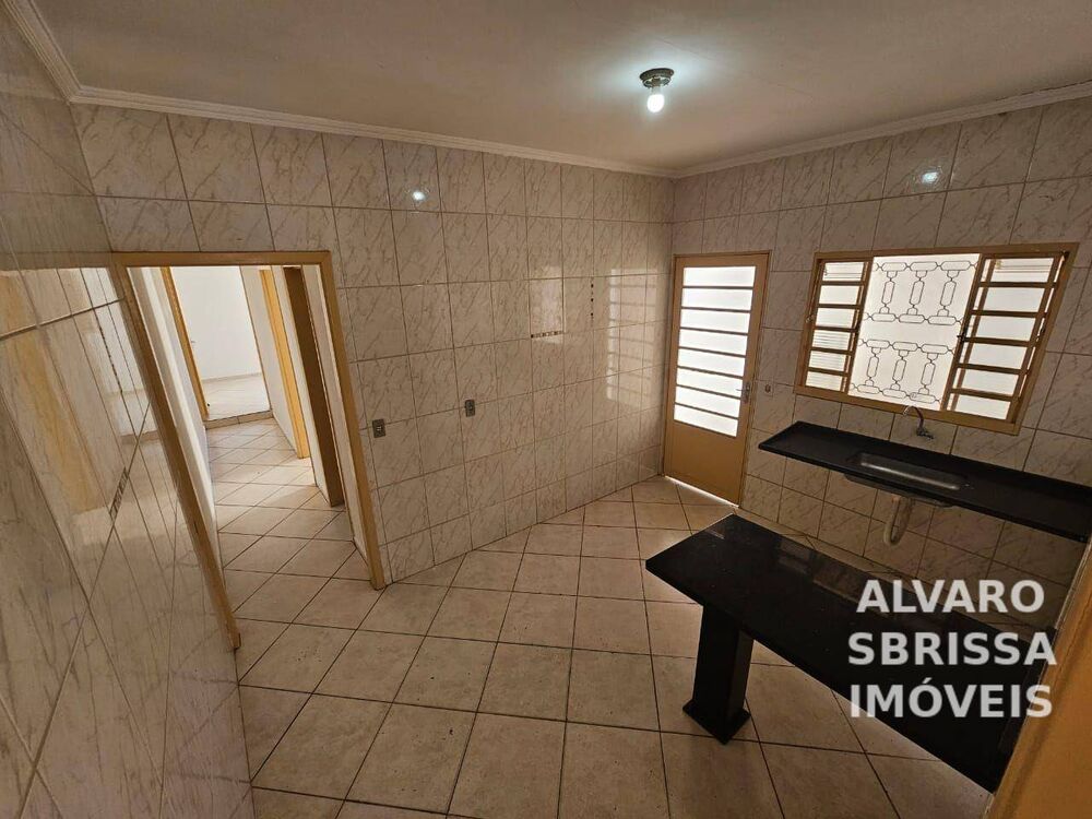 Casa à venda com 2 quartos, 65m² - Foto 10