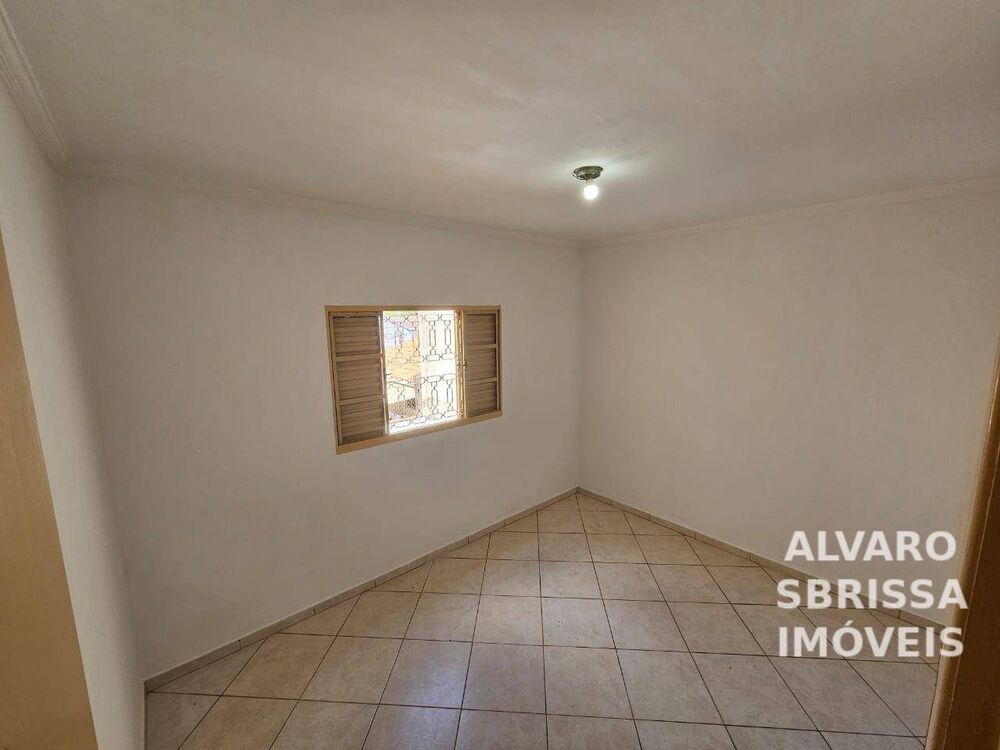Casa à venda com 2 quartos, 65m² - Foto 5