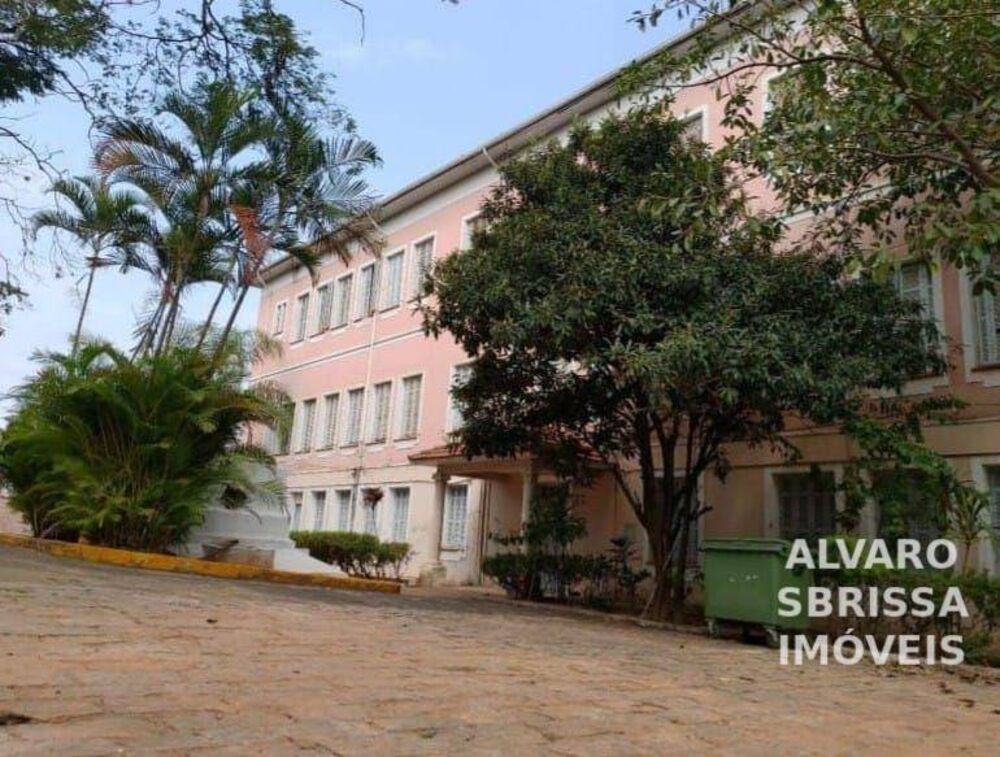 Casa à venda e aluguel com 20 quartos, 3315m² - Foto 1