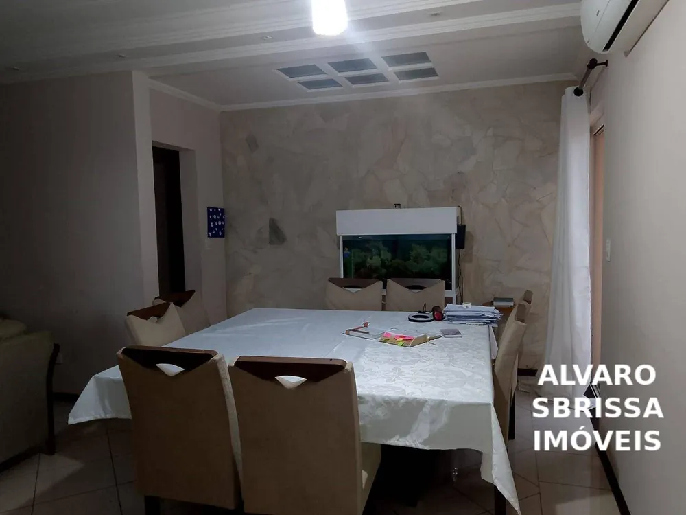 Casa, 3 quartos, 288 m² - Foto 1