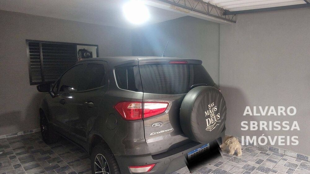 Casa à venda com 3 quartos, 242m² - Foto 8