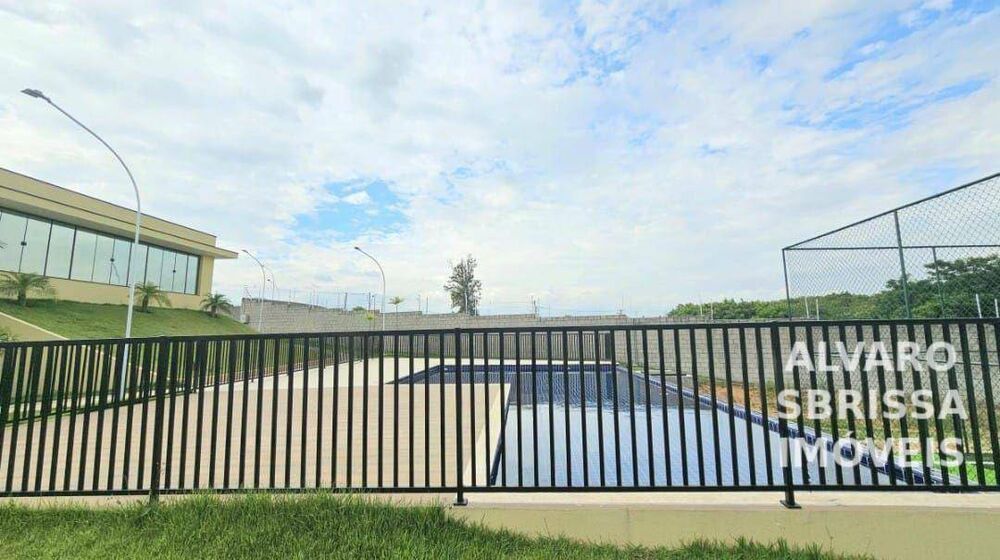 Casa de Condomínio à venda com 4 quartos, 255m² - Foto 12