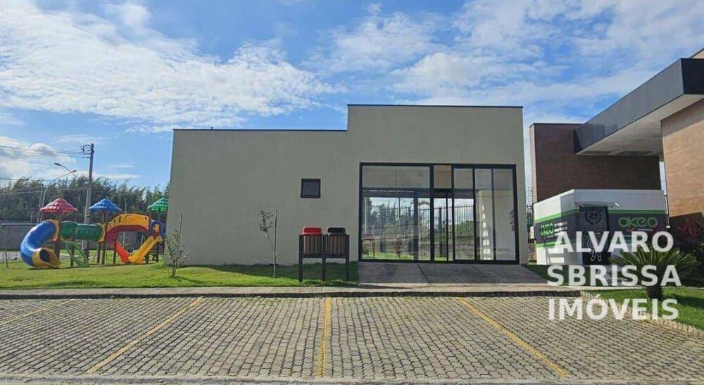 Casa de Condomínio à venda com 4 quartos, 255m² - Foto 4