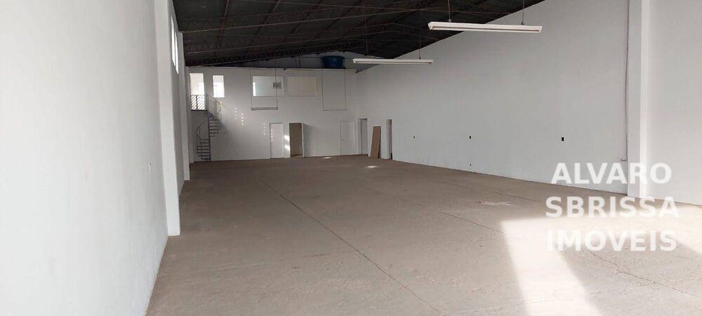 Loja-Salão, 900 m² - Foto 1